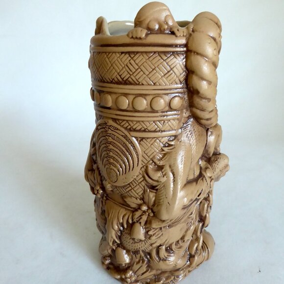 NEW 2019 KRAMPUS MONDO TEE-KIS BEAST NUTMEG VARIANT CERAMIC TIKI MUG - Picture 5 of 16